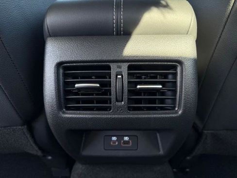 New 2025 Nissan Altima 2.5 SL image 12