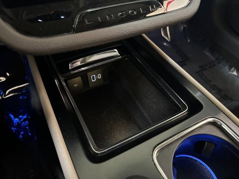 Used 2021 Lincoln Corsair Reserve image 30