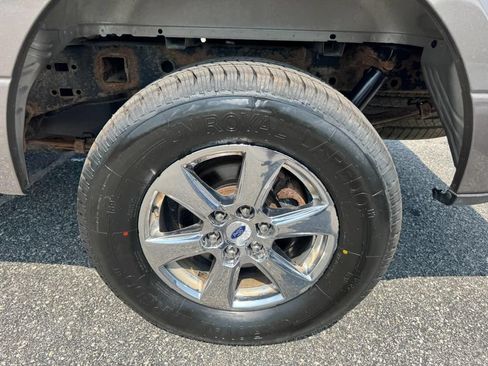 Used 2018 Ford F150 XLT w/ Equipment Group 302A Luxury AWD/4WD image 6