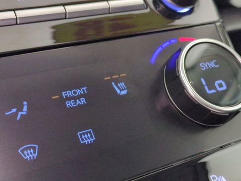 Used 2025 Hyundai Santa Fe XRT AWD/4WD image 29