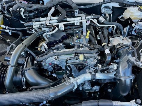 Used 2025 Ford Bronco Outer Banks image 30