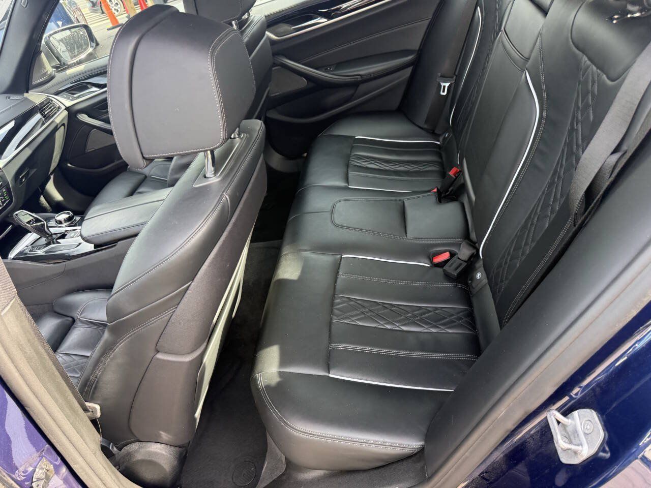 Used 2018 BMW M550i xDrive AWD/4WD image 17