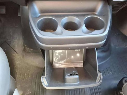 Used 2024 GMC Savana 2500 w/ Driver Convenience Package image 14