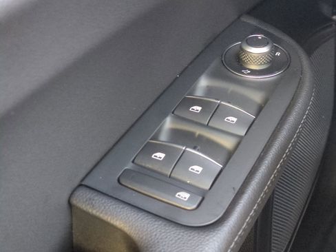 New 2025 Alfa Romeo Giulia w/ Driving Assist Package image 21