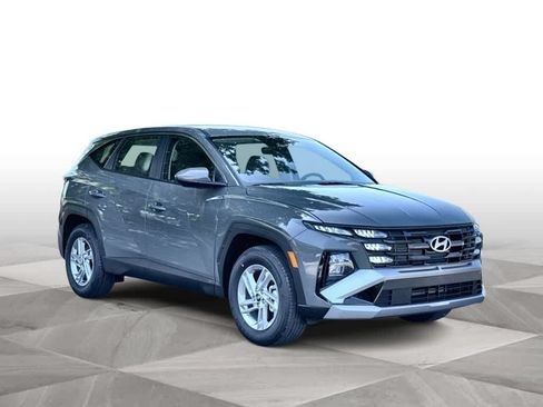 New 2026 Hyundai Tucson SE FWD image 2