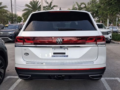 New 2026 Volkswagen Atlas SE FWD image 4