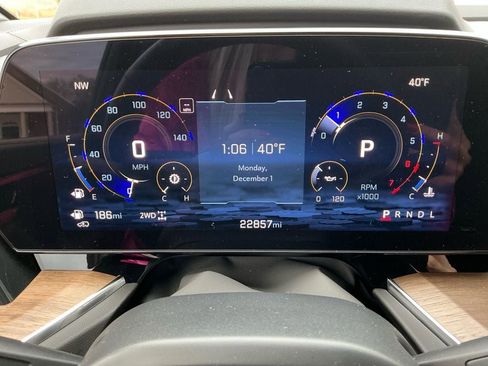 Used 2025 Chevrolet Tahoe High Country image 17