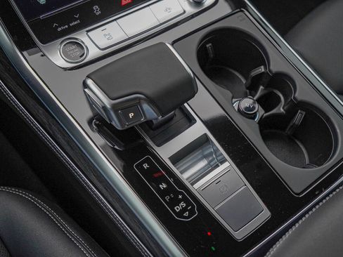 New 2026 Audi Q8 Premium Plus image 14