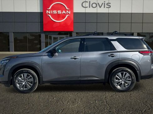 New 2026 Nissan Pathfinder SV image 6