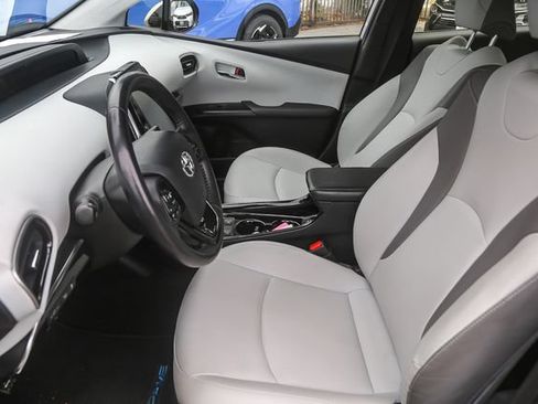 Used 2022 Toyota Prius Prime Limited FWD image 17