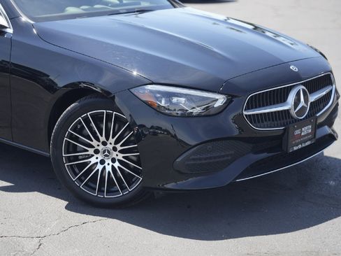 Used 2024 Mercedes-Benz C 300 4MATIC Sedan image 3