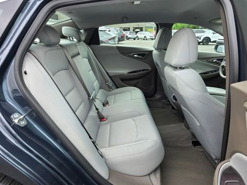 Used 2020 Chevrolet Malibu LT FWD image 13