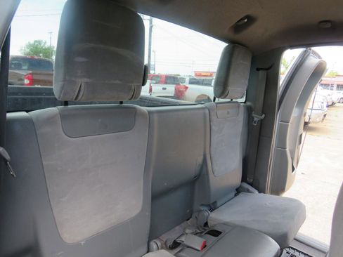 Used 2011 Toyota Tacoma PreRunner image 29