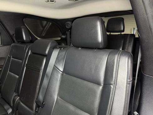 Used 2013 Dodge Durango Citadel w/ Technology Group RWD image 23