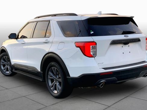 Used 2021 Ford Explorer XLT w/ Equipment Group 202A RWD image 11