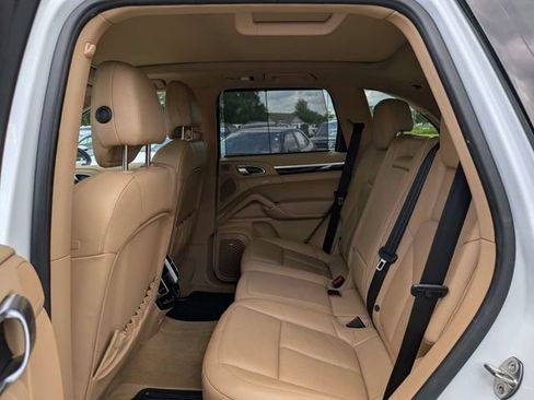 Used 2014 Porsche Cayenne AWD/4WD image 14