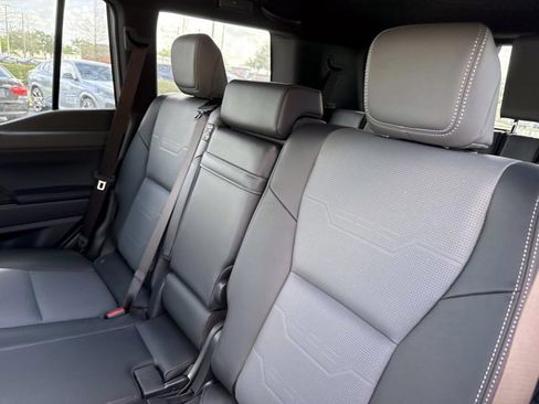 Used 2026 Lexus GX 550 w/ Cold Area Package image 15