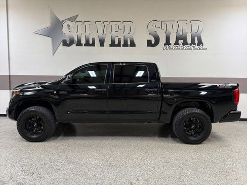 Used 2019 Toyota Tundra SR5 w/ SR5 Upgrade Package image 1