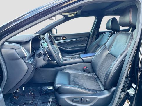 Used 2023 Nissan Maxima SR w/ Sport Mat Group FWD image 20