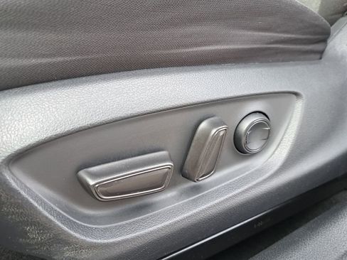 Certified 2019 Toyota Camry LE image 14