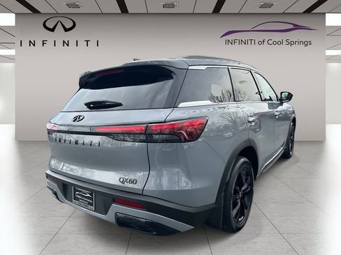 Used 2025 INFINITI QX60 Luxe w/ Black Edition image 7