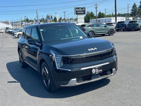 Used 2026 Kia EV9 Light RWD image 7