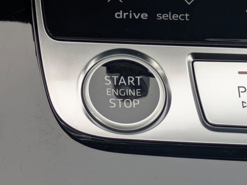 Used 2025 Audi Q7 3.0T Premium Plus image 18