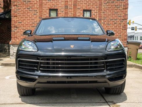 Used 2023 Porsche Cayenne AWD/4WD image 2