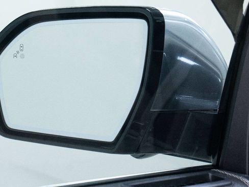 Used 2018 Ford Expedition Platinum RWD image 13