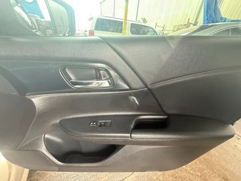 Used 2014 Honda Accord Sport image 22