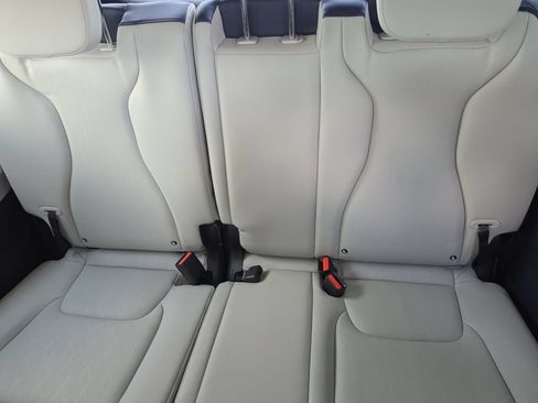 New 2026 Kia Carnival EX FWD image 18