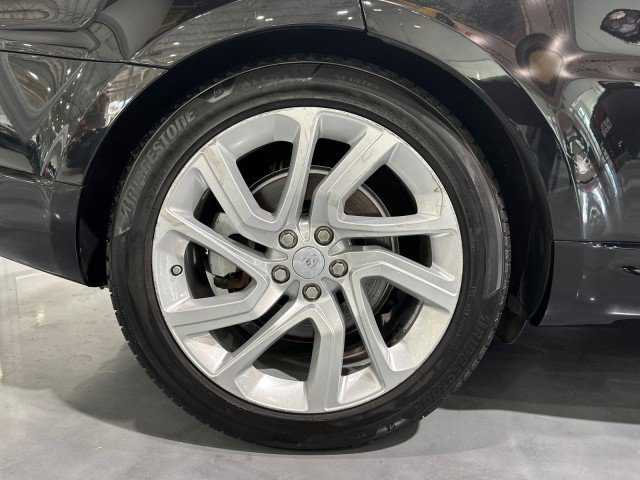 Used 2018 Land Rover Range Rover Sport HSE AWD/4WD image 8