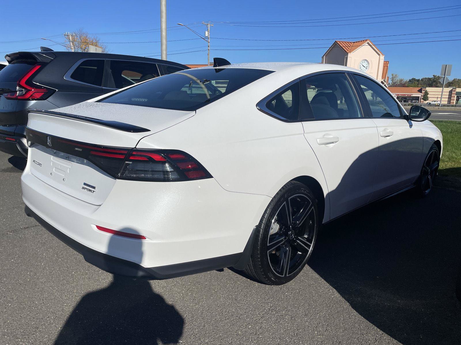 Used 2025 Honda Accord Sport image 4