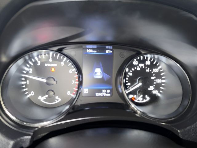 Used 2019 Nissan Rogue SV AWD/4WD image 19