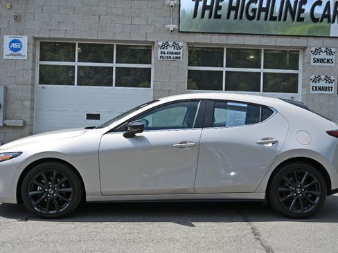 Used 2025 MAZDA MAZDA3 s Sport FWD image 2