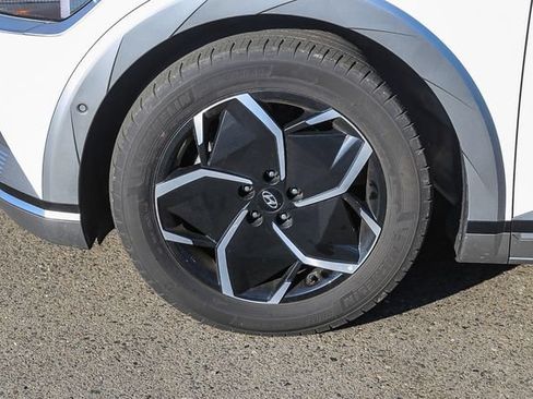 Certified 2024 Hyundai Ioniq 5 Limited RWD image 10