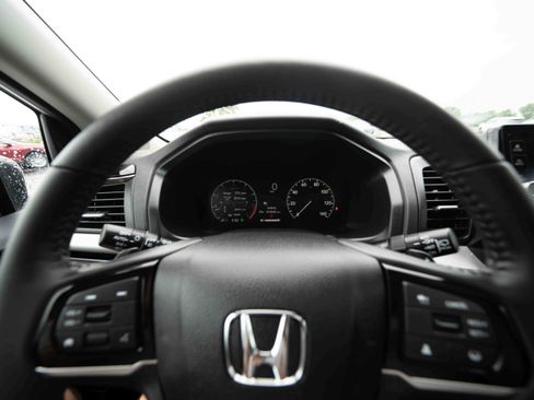 Certified 2025 Honda Odyssey Touring image 15