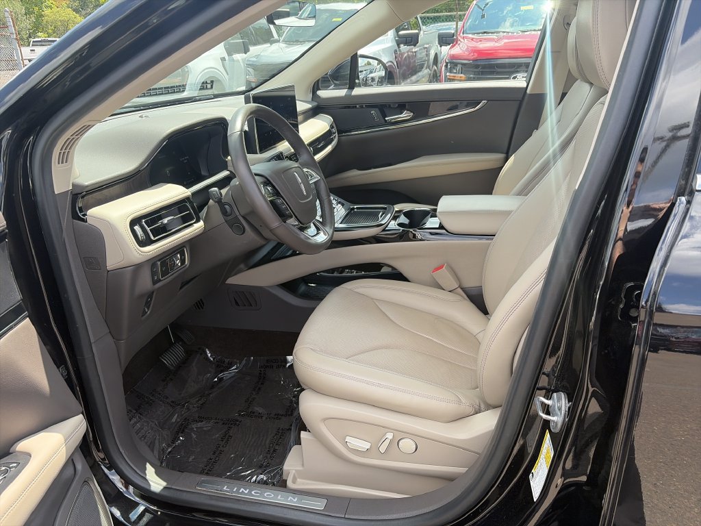 Certified 2023 Lincoln Nautilus Reserve AWD/4WD image 16