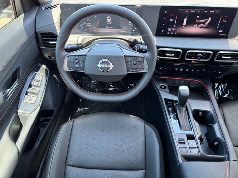 New 2026 Nissan Sentra SR FWD image 12