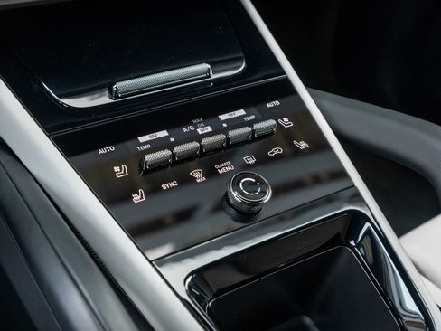 New 2026 Porsche Cayenne S AWD/4WD image 27