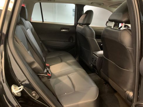 Used 2022 Toyota Corolla Cross XLE w/ Convenience Package image 53