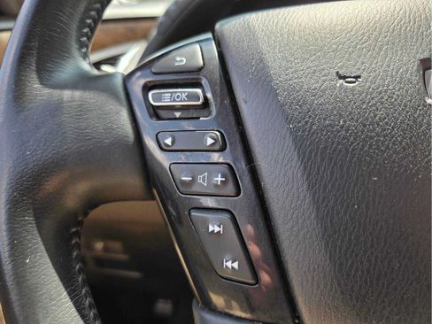 Used 2021 Nissan Armada SL w/ Captain's Chairs Package AWD/4WD image 34