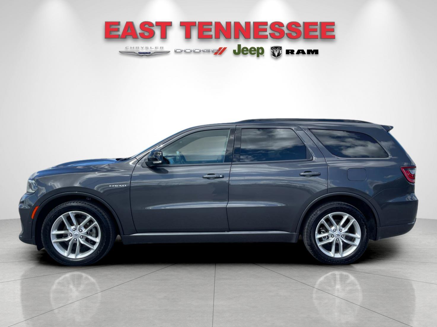 Used 2025 Dodge Durango R/T AWD/4WD image 6