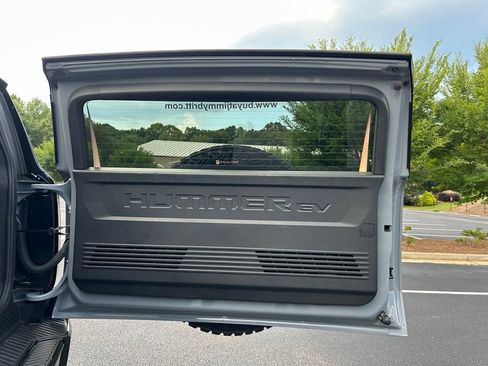 Used 2025 GMC Hummer EV 3X w/ Extreme Off-Road Package AWD/4WD image 53