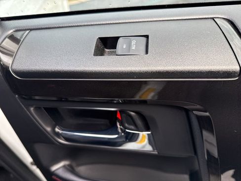 Used 2024 Toyota 4Runner TRD Off-Road Premium image 61