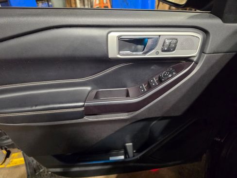 Used 2020 Ford Explorer ST AWD/4WD image 5