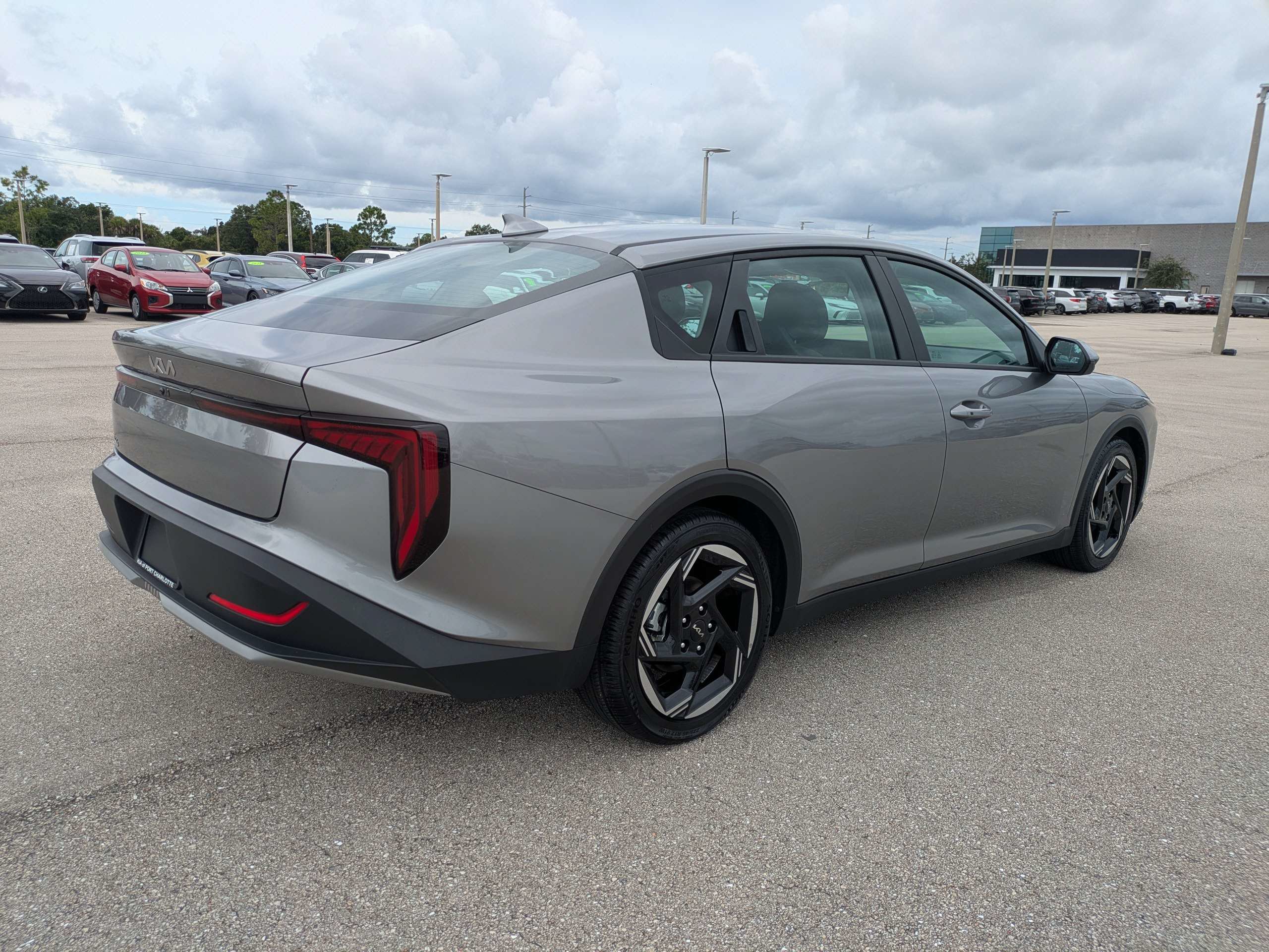 Certified 2025 Kia K4 EX FWD image 4