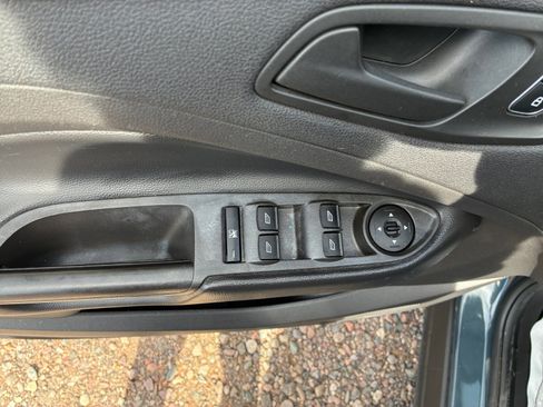 Used 2018 Ford Escape SE image 13