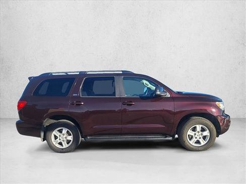 Certified 2017 Toyota Sequoia SR5 image 4