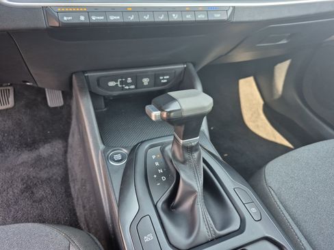 Used 2025 Kia K4 FWD image 12